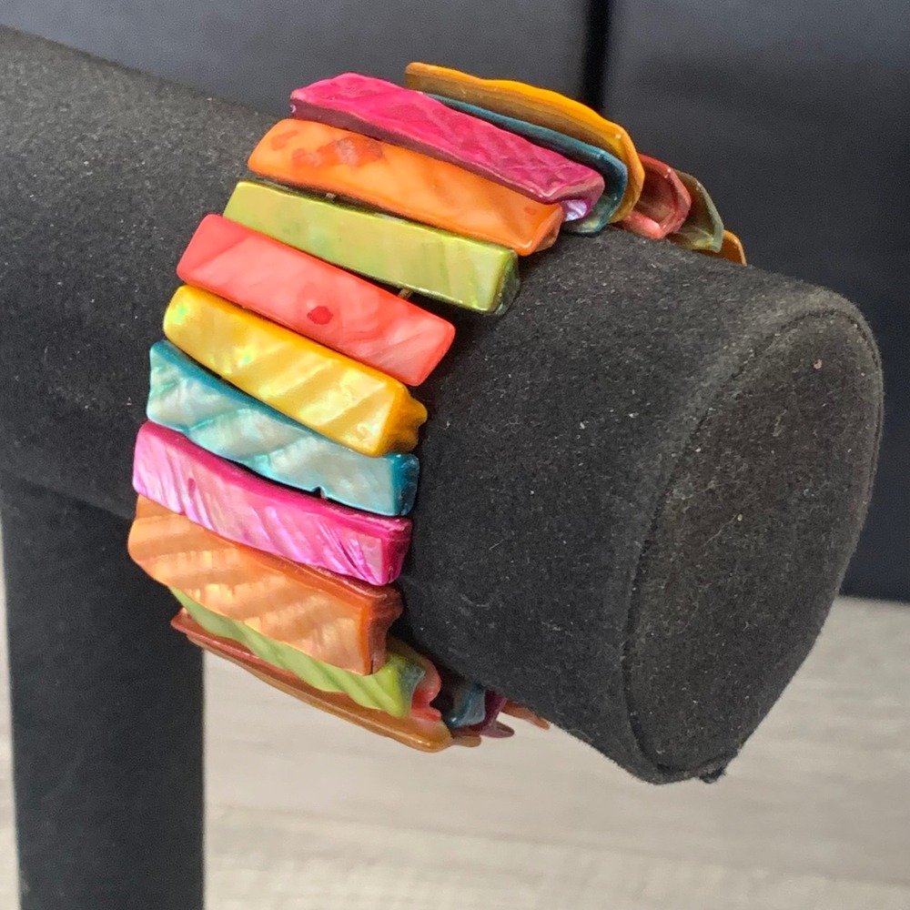Multicolor Mother of Pearl Shell Stretch Bracelet Rainbow Iridescent Tile 4869